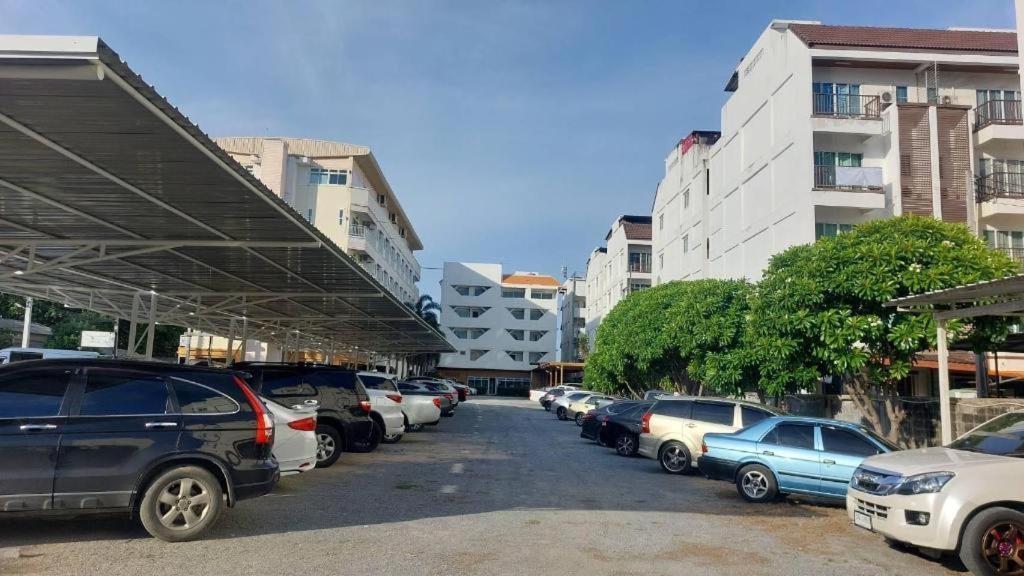 Nana Chat Bangsaen Hotel Si Racha Εξωτερικό φωτογραφία